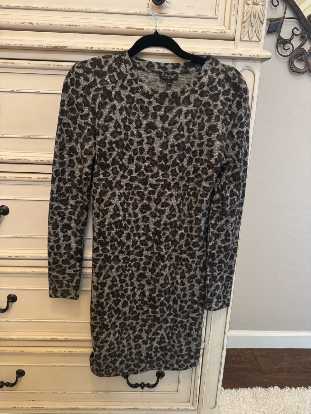 Topshop Gray and Brown Leopard Print Long-Sleeve Dress